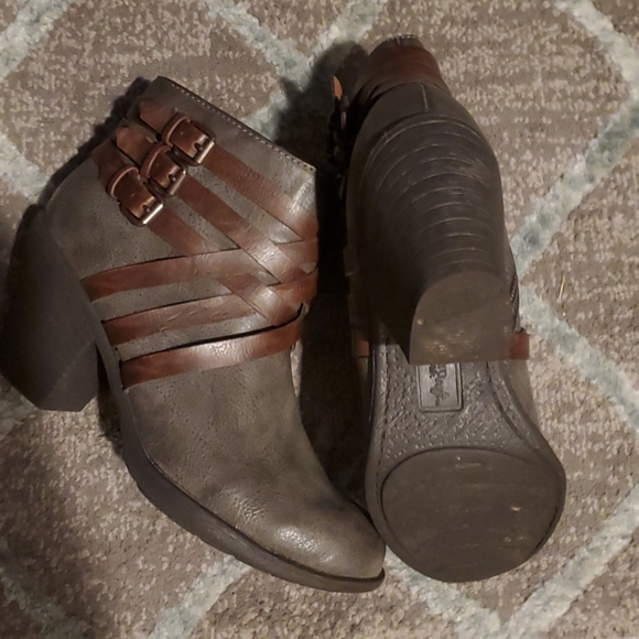 Booties - Picture 3 of 3